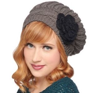 NWOT Coffeehouse Party Hat, Modcloth